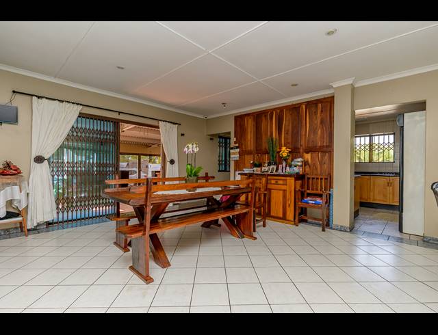 8 BEDROOM FREEHOLD FOR SALE IN WESTVILLE